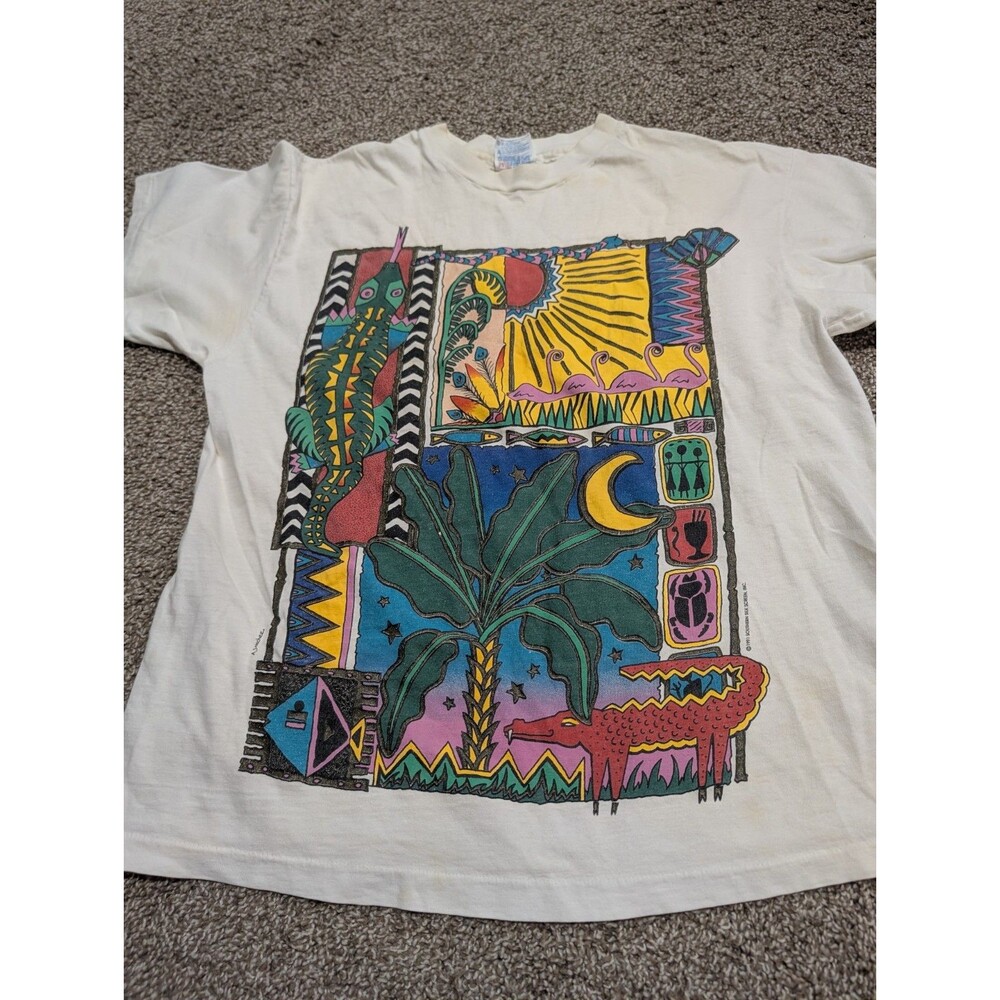 Vintage 1991 Southern Silk Screen T-Shirt Size Large Tribal Design *READ